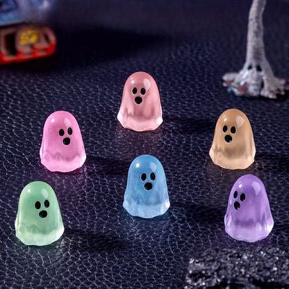 Random Glow-in-the-Dark Mini Ghost Figurines, Cute Halloween Resin Decorations for DIY Crafts & Micro Landscapes, 20/50PCS