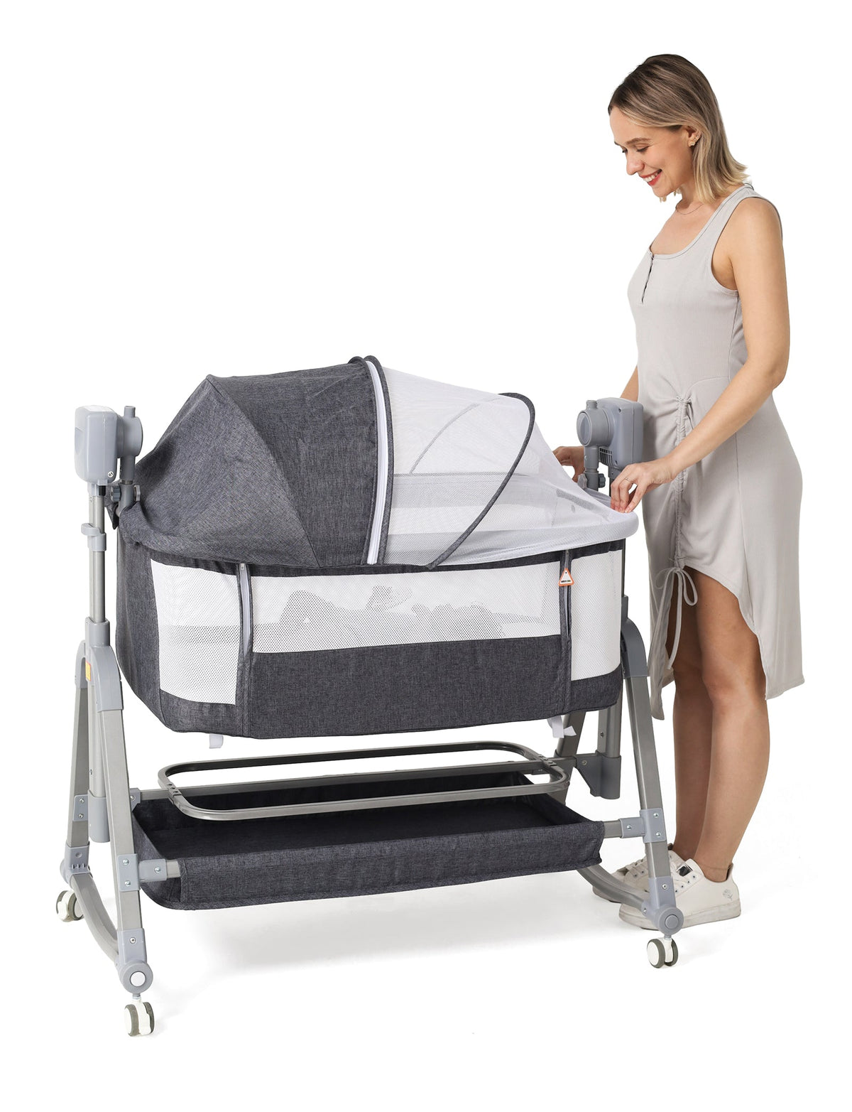 Electric Rocking Baby Bassinet with Bedside Sleeper