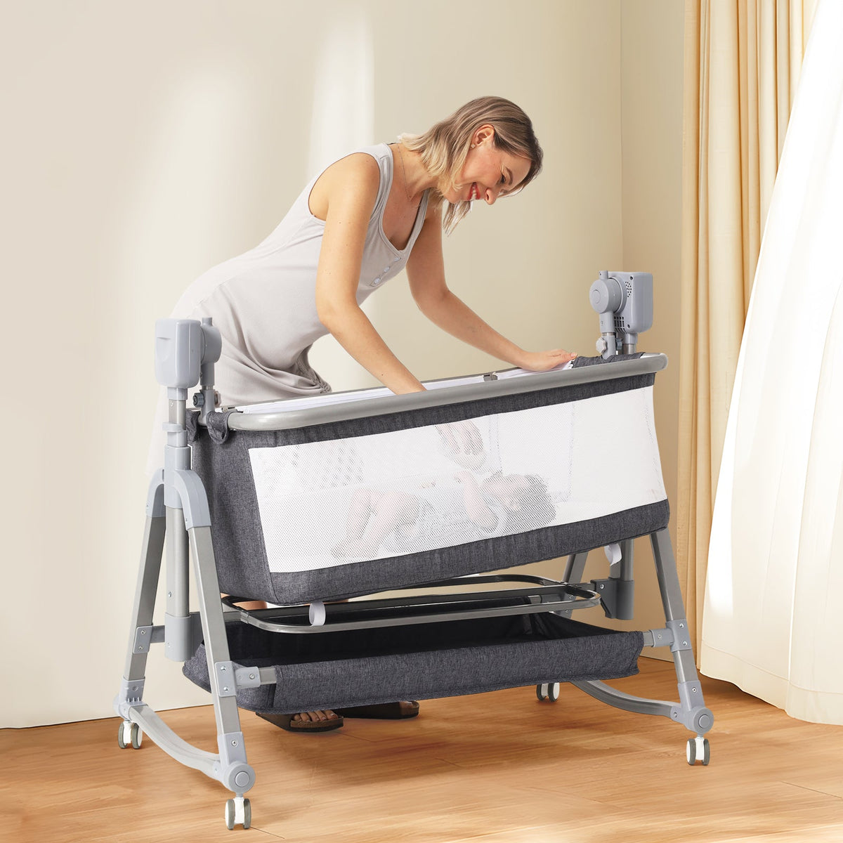Electric Rocking Baby Bassinet with Bedside Sleeper